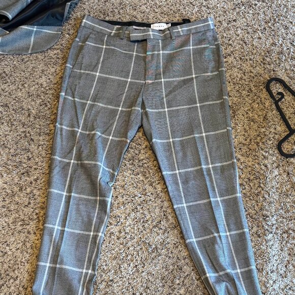 TOPMAN Full 3 piece suit - Picture 3 of 6